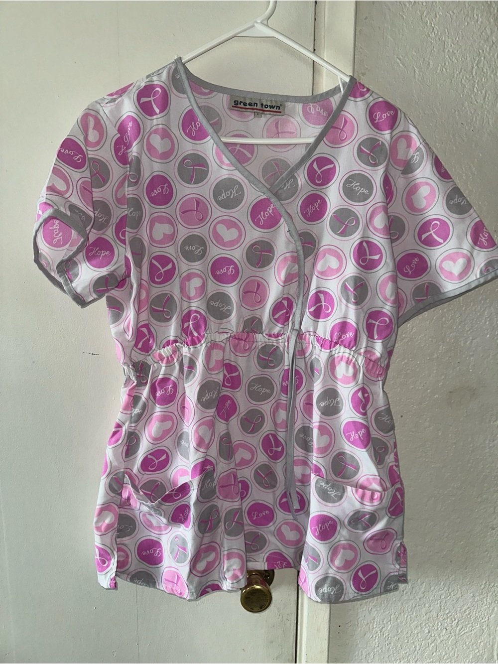 Greentown Scrub Top